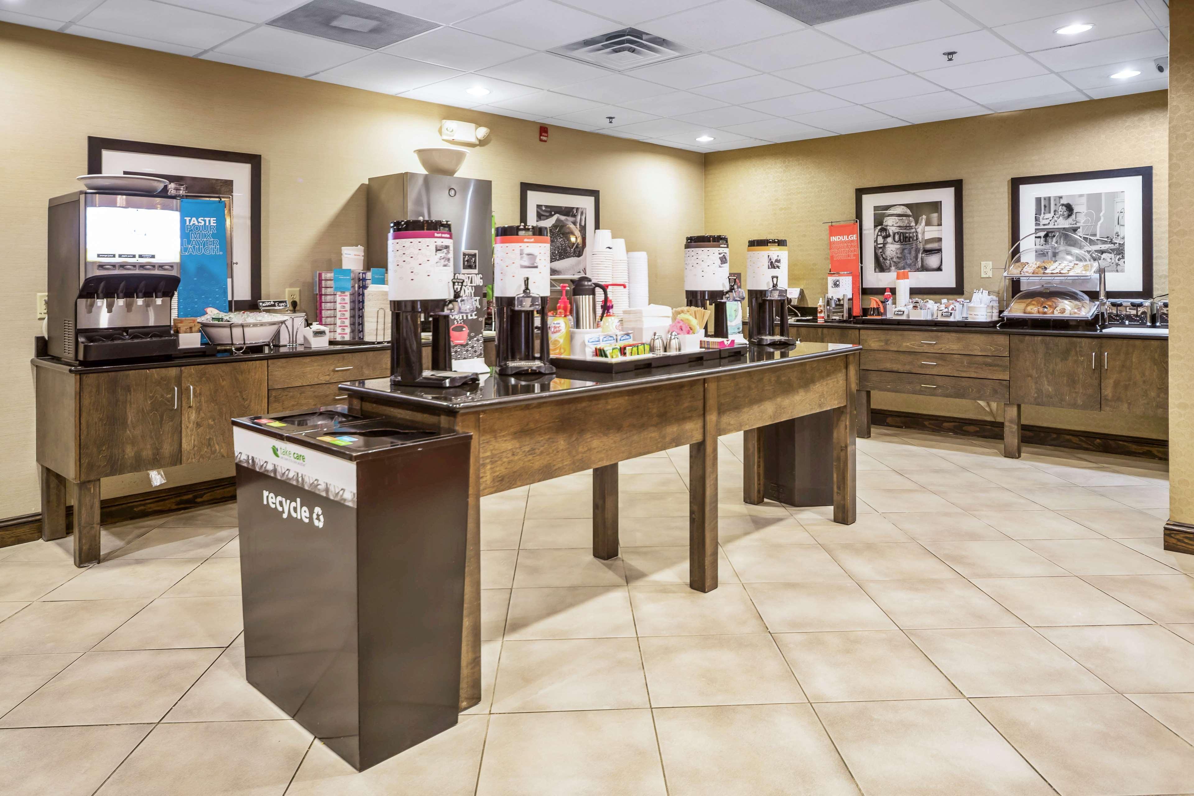 Hampton Inn Wilson Downtown Eksteriør billede